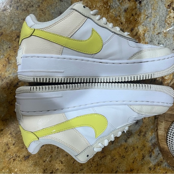 Nike Air Force 1 size 7 - Picture 6 of 8